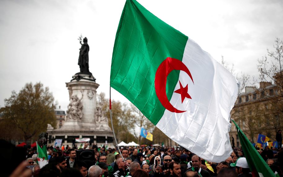 فرنسا ترفع السرية عن حرب الجزائر