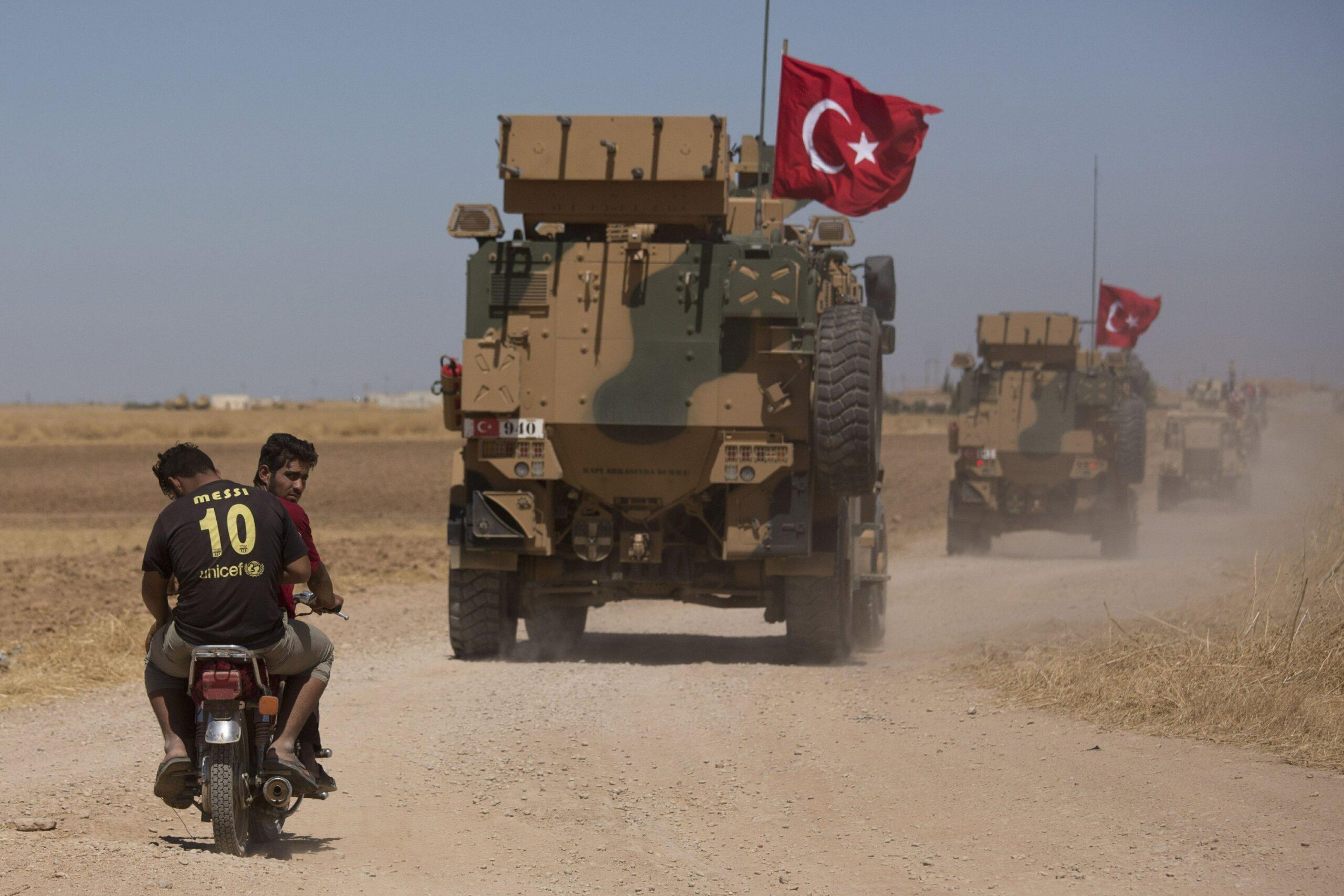 أليات عسكرية تركية بشمال سوريا